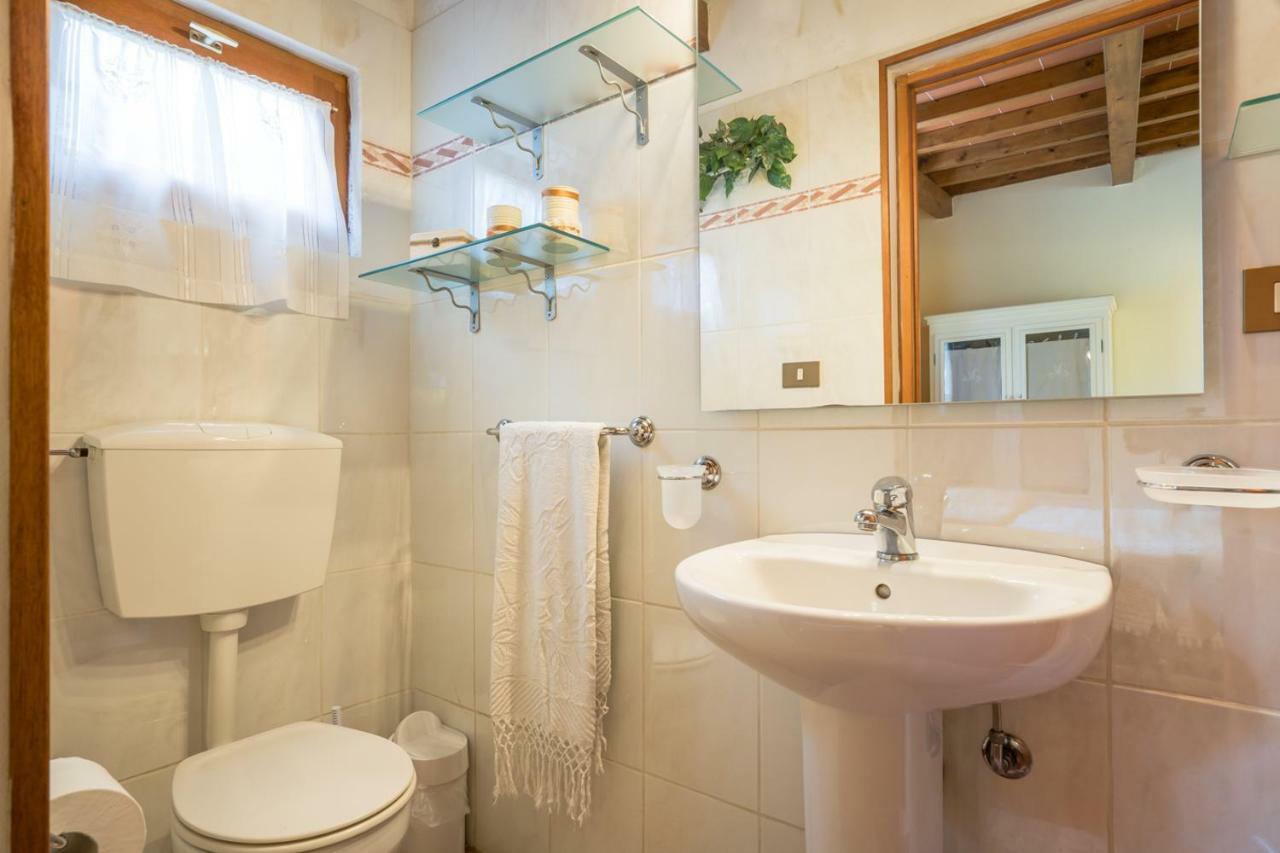 B&B Rosso Baccara Montevettolini Ngoại thất bức ảnh